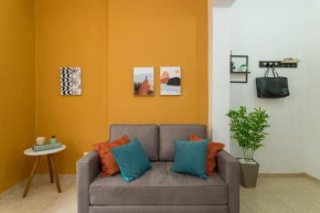 Conforto e relax, caminhando para a Praia de Copacabana, Quarto e Sala, completo, com wi fi, cozinha, ar condicionado